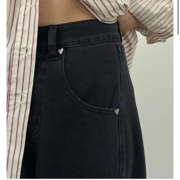 THINGS BETWEEN Mari Jeans Black Barrel Jeans Small New SOLD OUT NWT - Picture 3 of 16